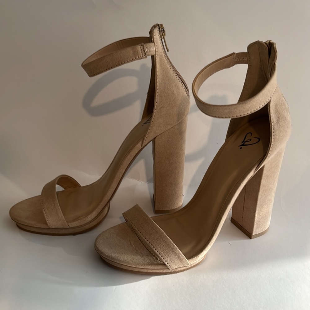 Open toe heels - Picture 4 of 6